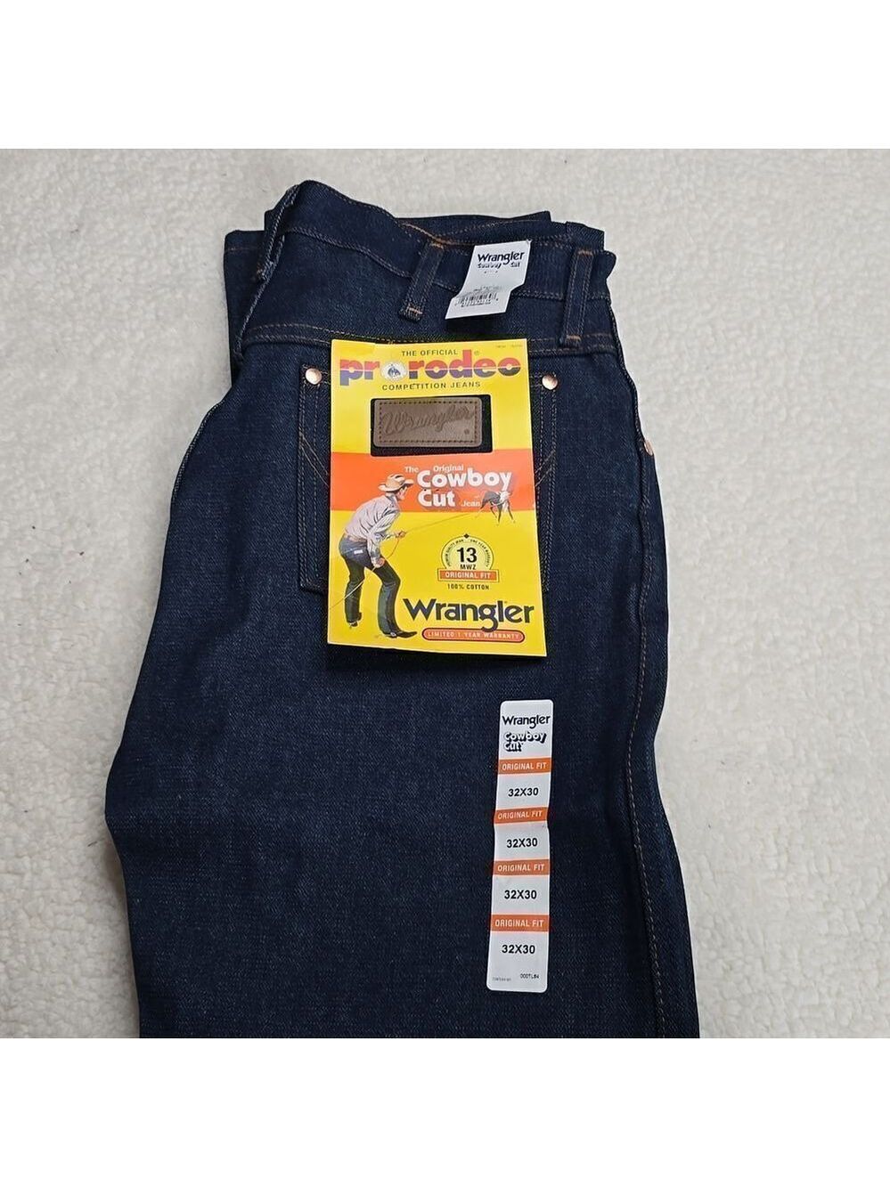 608 NWT Wrangler Cowboy Cut Original Fit Jean Size 32×30 - Picture 5 of 8